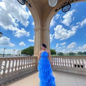 Elegant Blue Tiered Prom Gown